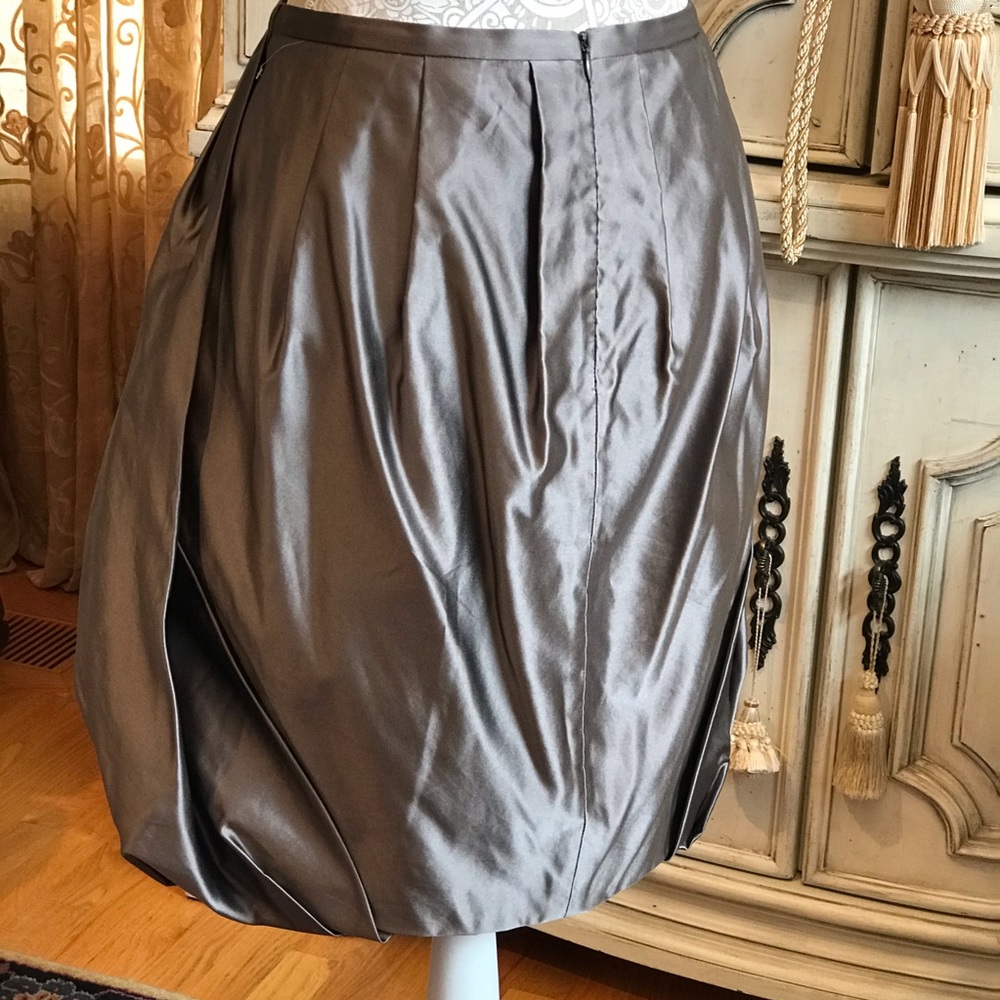 DESIGNER SILK SKIRT SHIMMERY SILVERED SILK DUPONI BY BARNEY’S NY SIZE 8 LIKE NEW - Picture 4 of 8